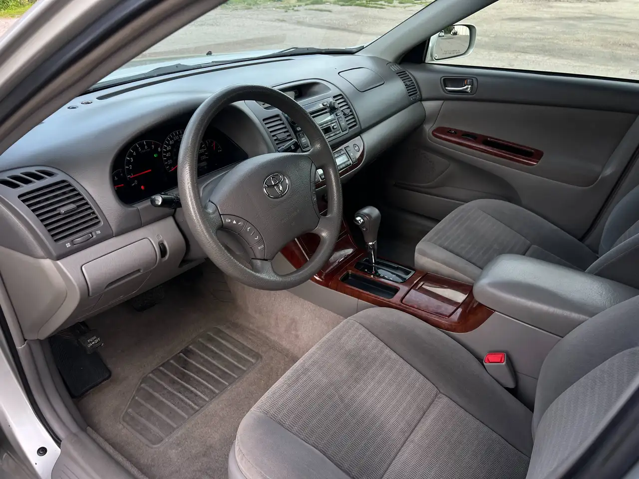 Toyota Camry снимка Toyota Camry