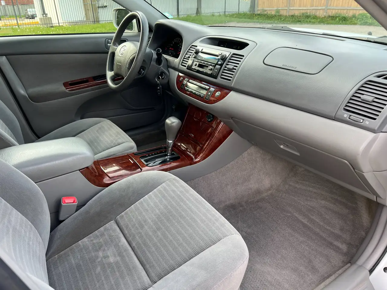 Toyota Camry снимка Toyota Camry