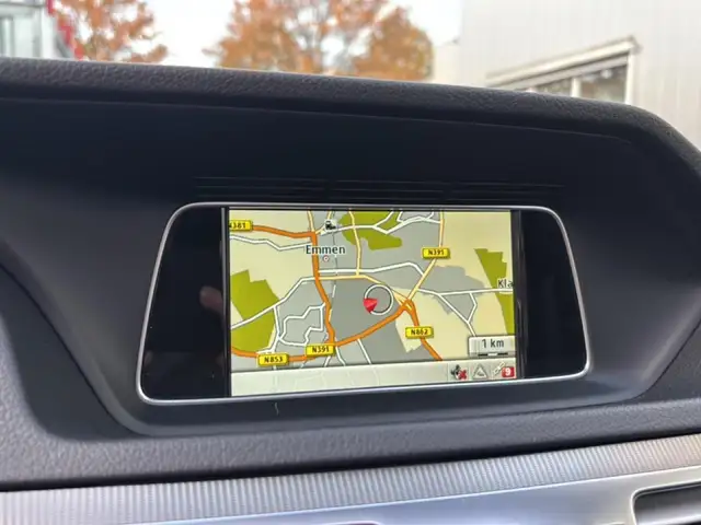 Mercedes-Benz E-Class view 24