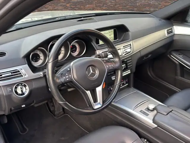 Mercedes-Benz E-Class view 11