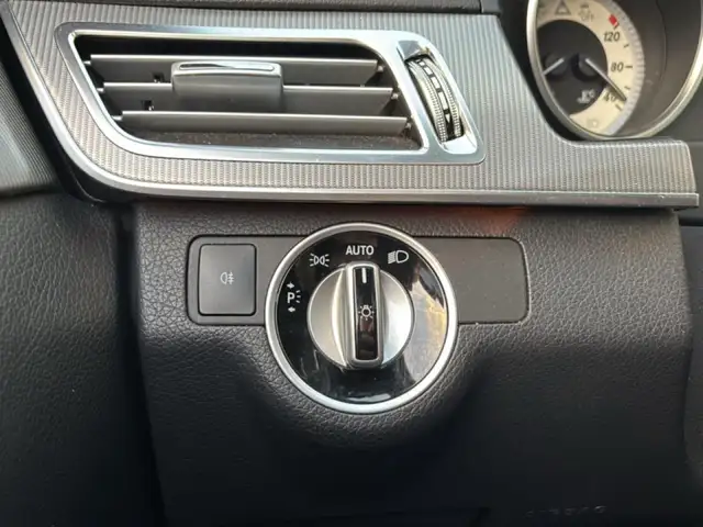 Mercedes-Benz E-Class view 16