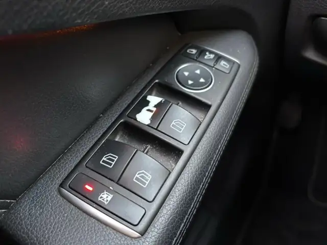 Mercedes-Benz E-Class view 15