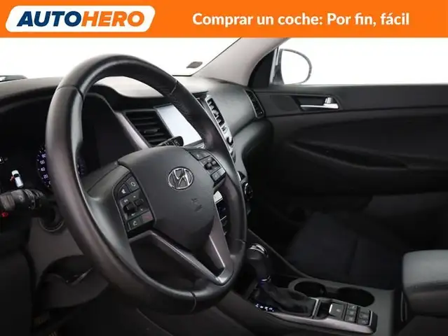 Hyundai Tucson view 12