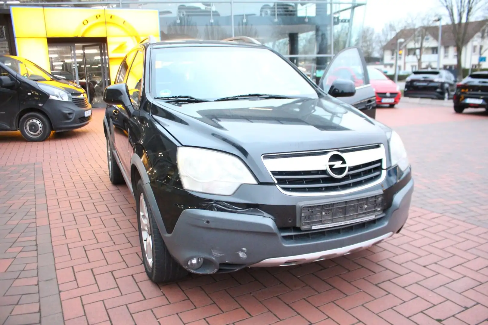 Opel Antara 4x4  Automatik AHK Schwarz - 2