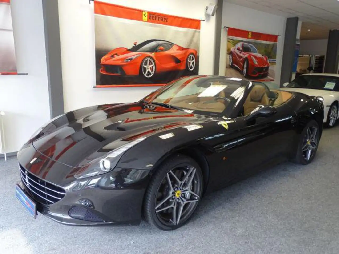 Ferrari California T Cabriolet Schwarz - 1