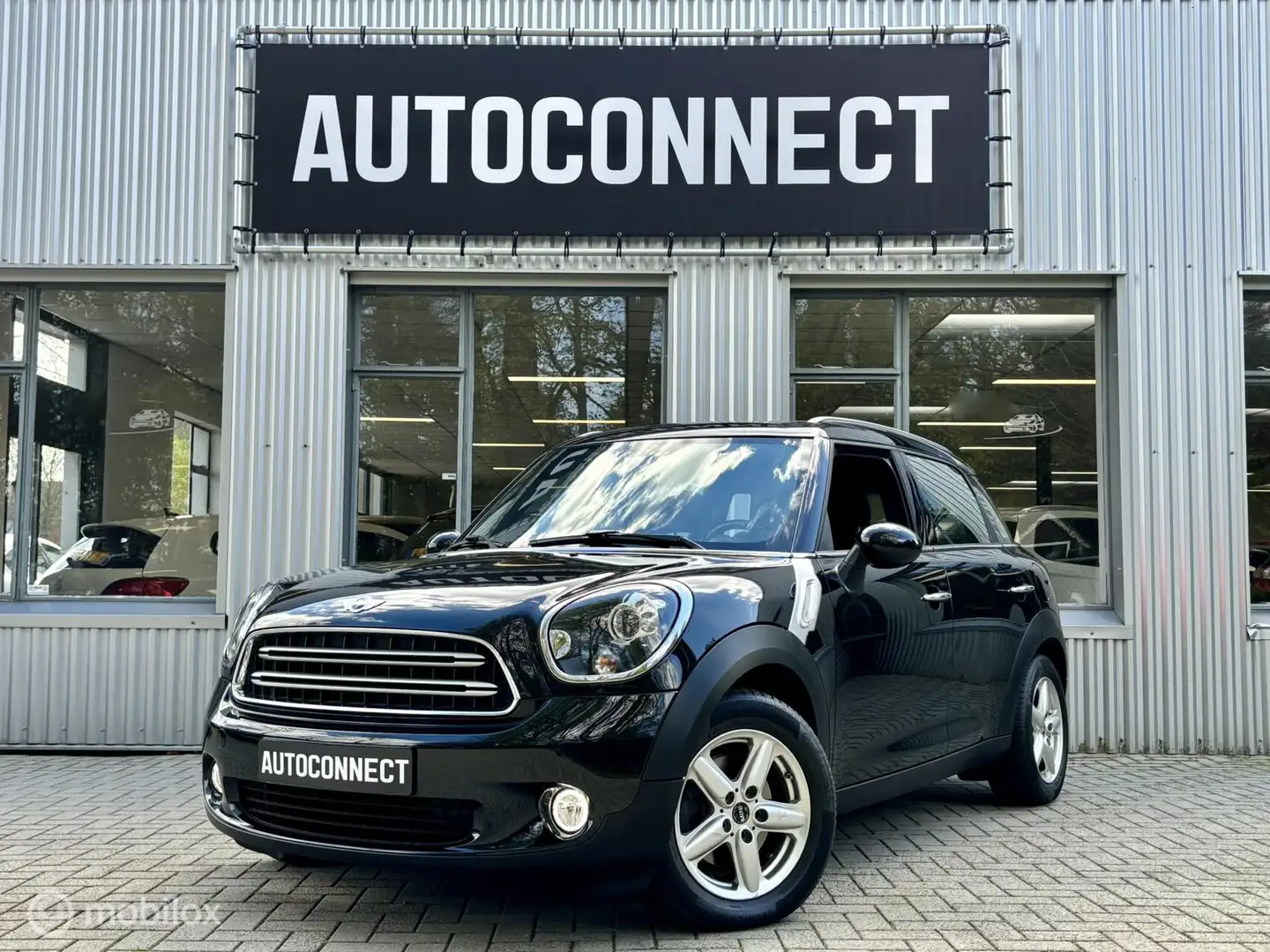 MINI Cooper Countryman 1.6 PANODAK, XENON, CRUISE, PDC. Noir - 1