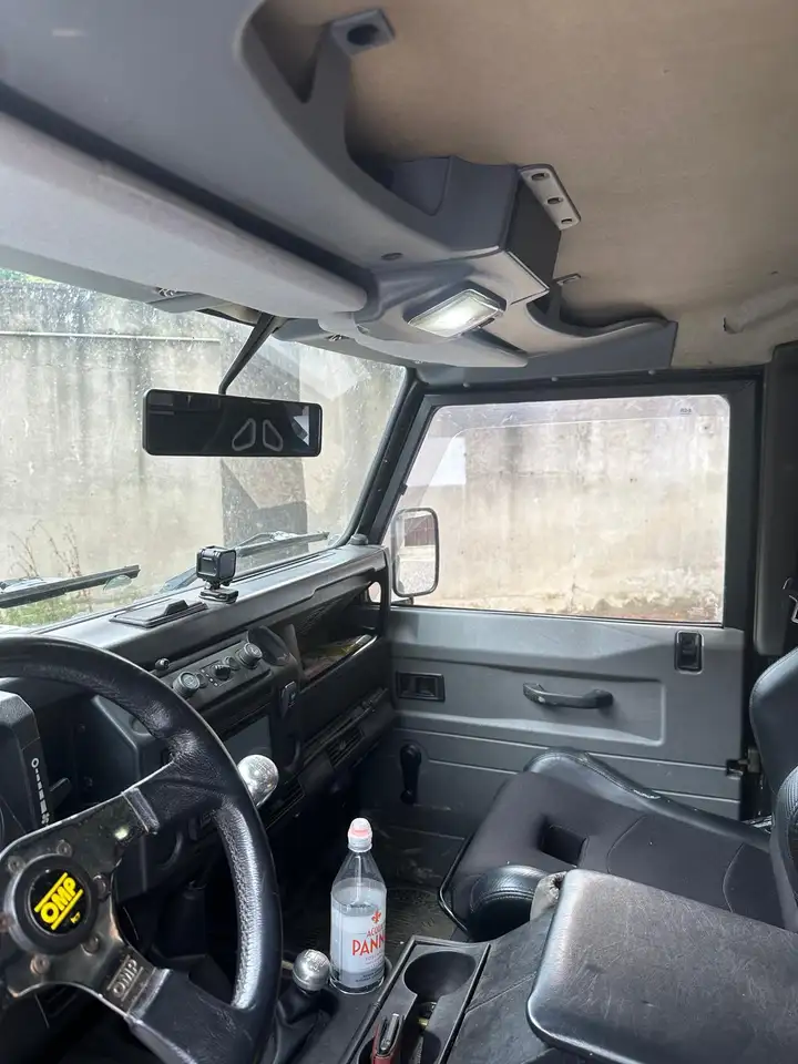 Land Rover Defender 90 2.5 td5 E SW, foto 10