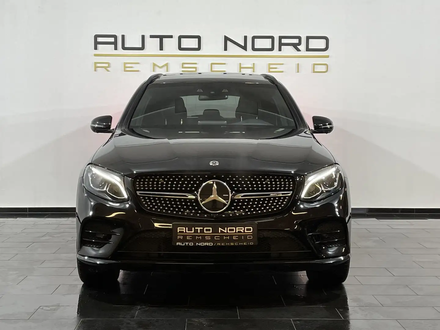 Mercedes-Benz GLC 43 AMG 4Matic*Burmester*HeadUP*Pano*Night* Чёрный - 2