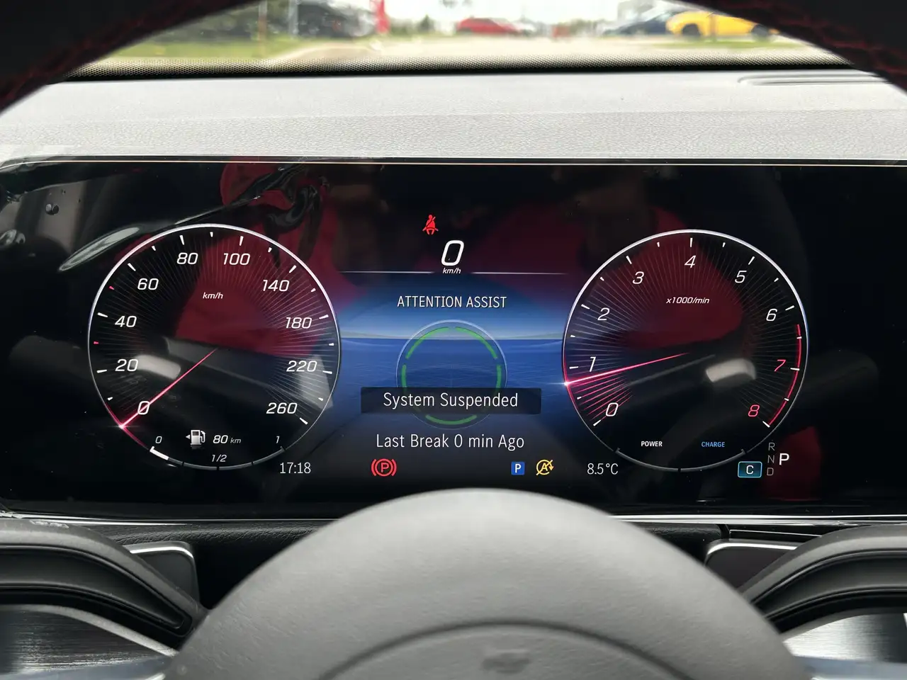 Mercedes-Benz GLB снимка Mercedes-Benz GLB