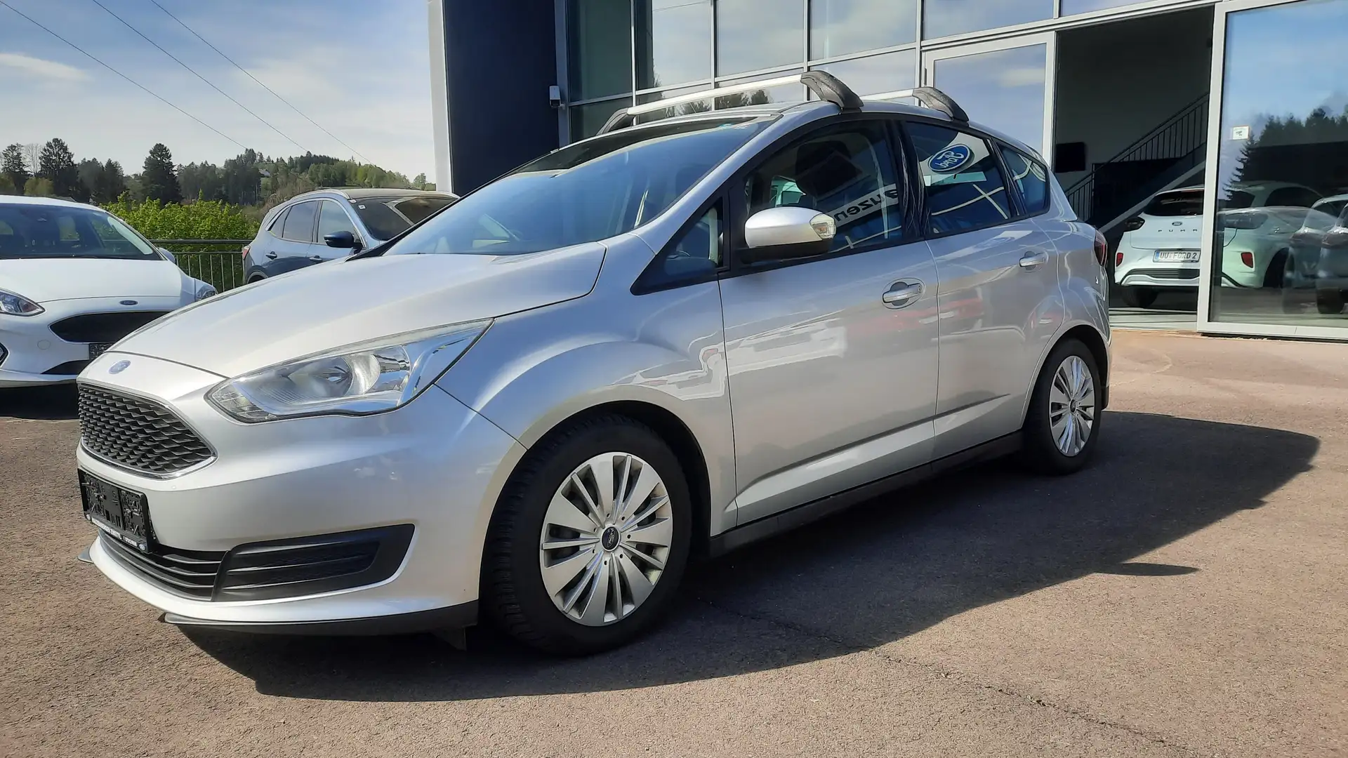 Ford C-Max C-MAX Trend 1,5 TDCi Silber - 2
