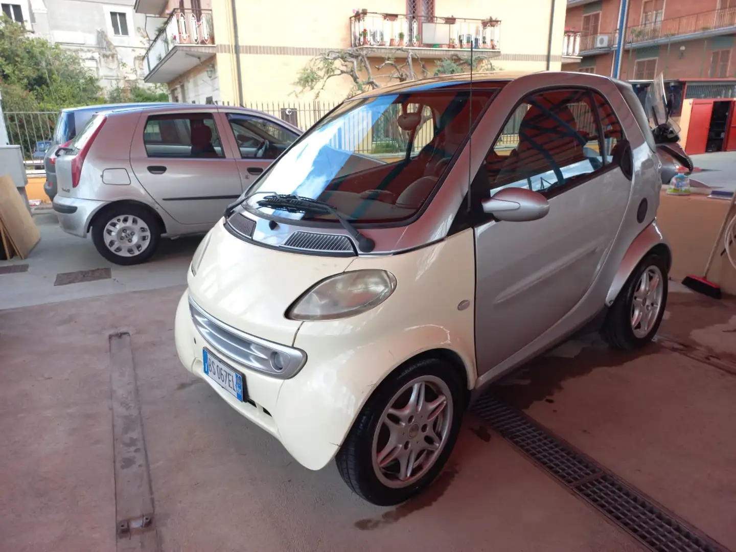 smart forTwo Fortwo 0.6 Smart Szary - 2