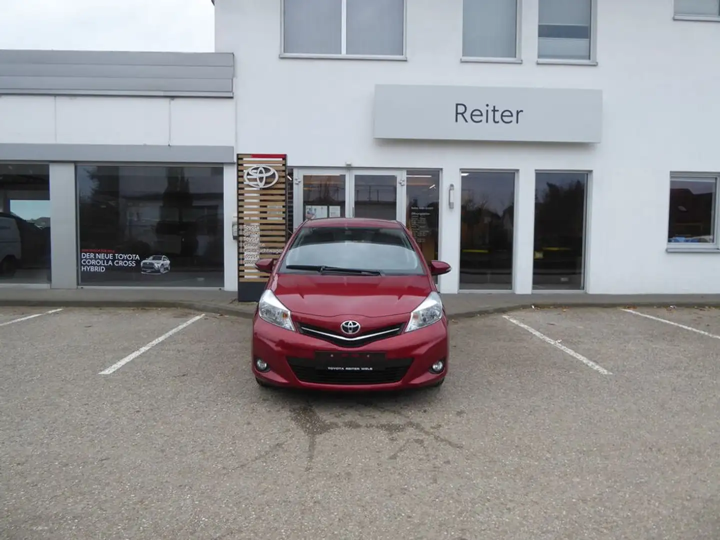 Toyota Yaris 1,0 VVT-i Rot - 1