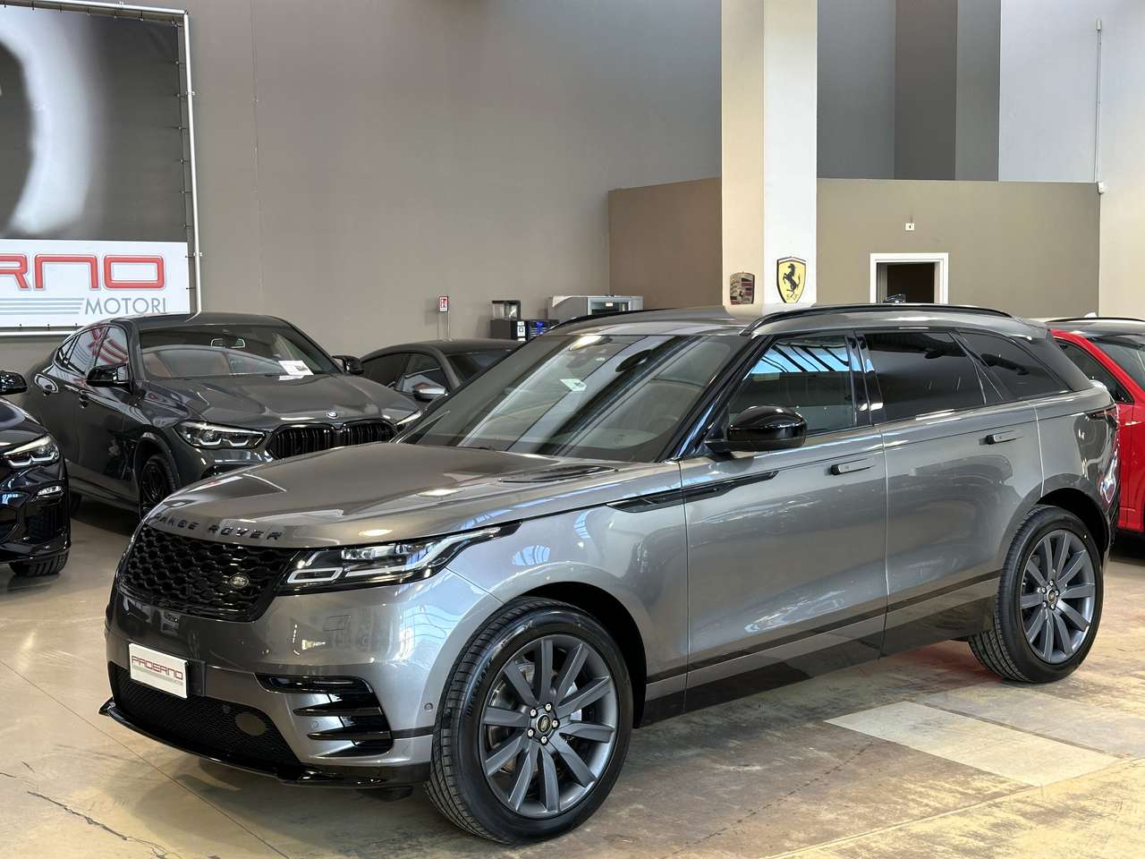 Land Rover Range Rover Velar 3.0 V6 sd6 R-Dynamic SE 300cv -21"-Adaptive Cruise