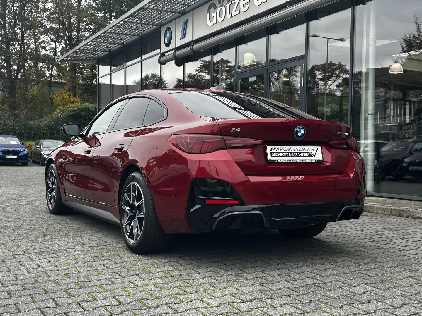 BMW i4 eDrive40 M Sport Stop&Go H&K AHK FACELIFT Rot - 2