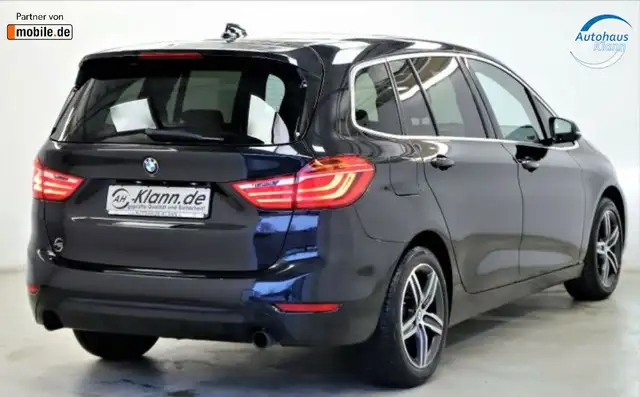 BMW 2 Series view 8