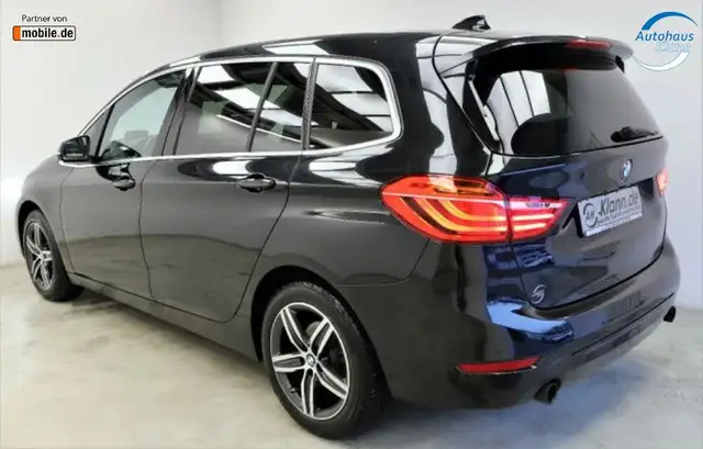 BMW 2 Series view 6