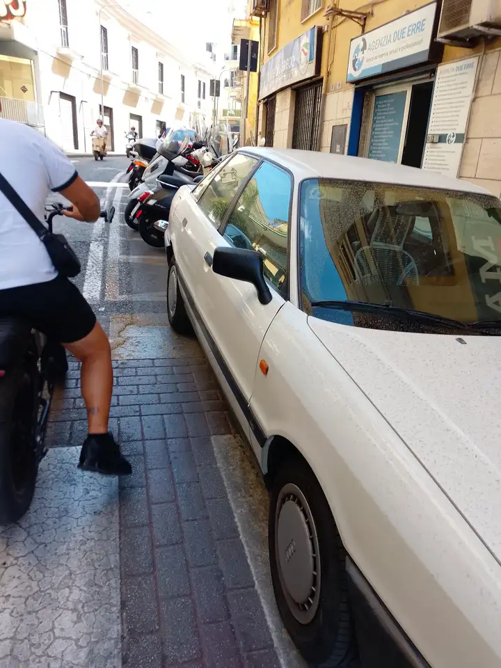 Audi 80 1.6 GLS 85cv 4p, foto 2