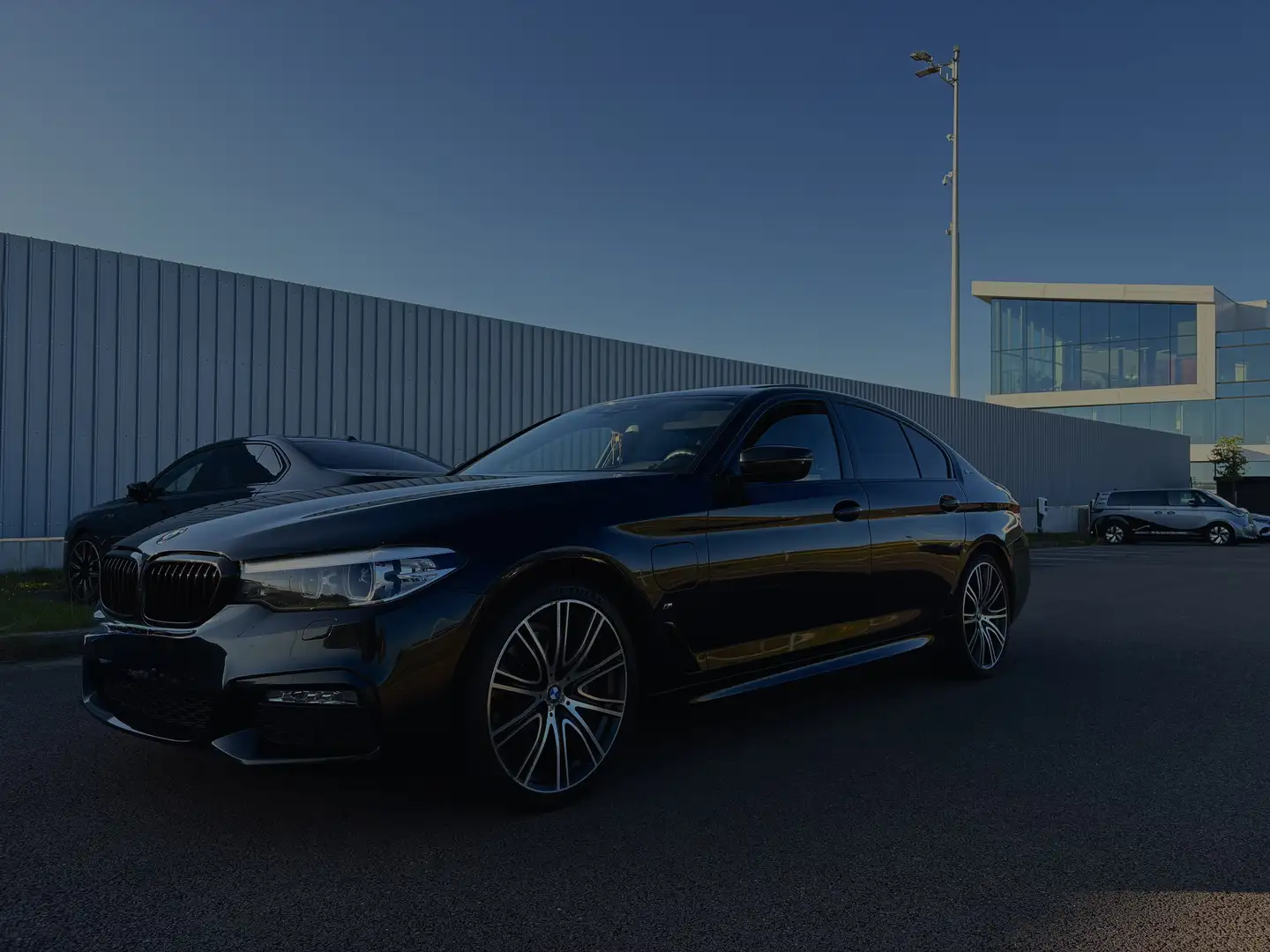 BMW Active Hybrid 5 530e iPerformance Negru - 1