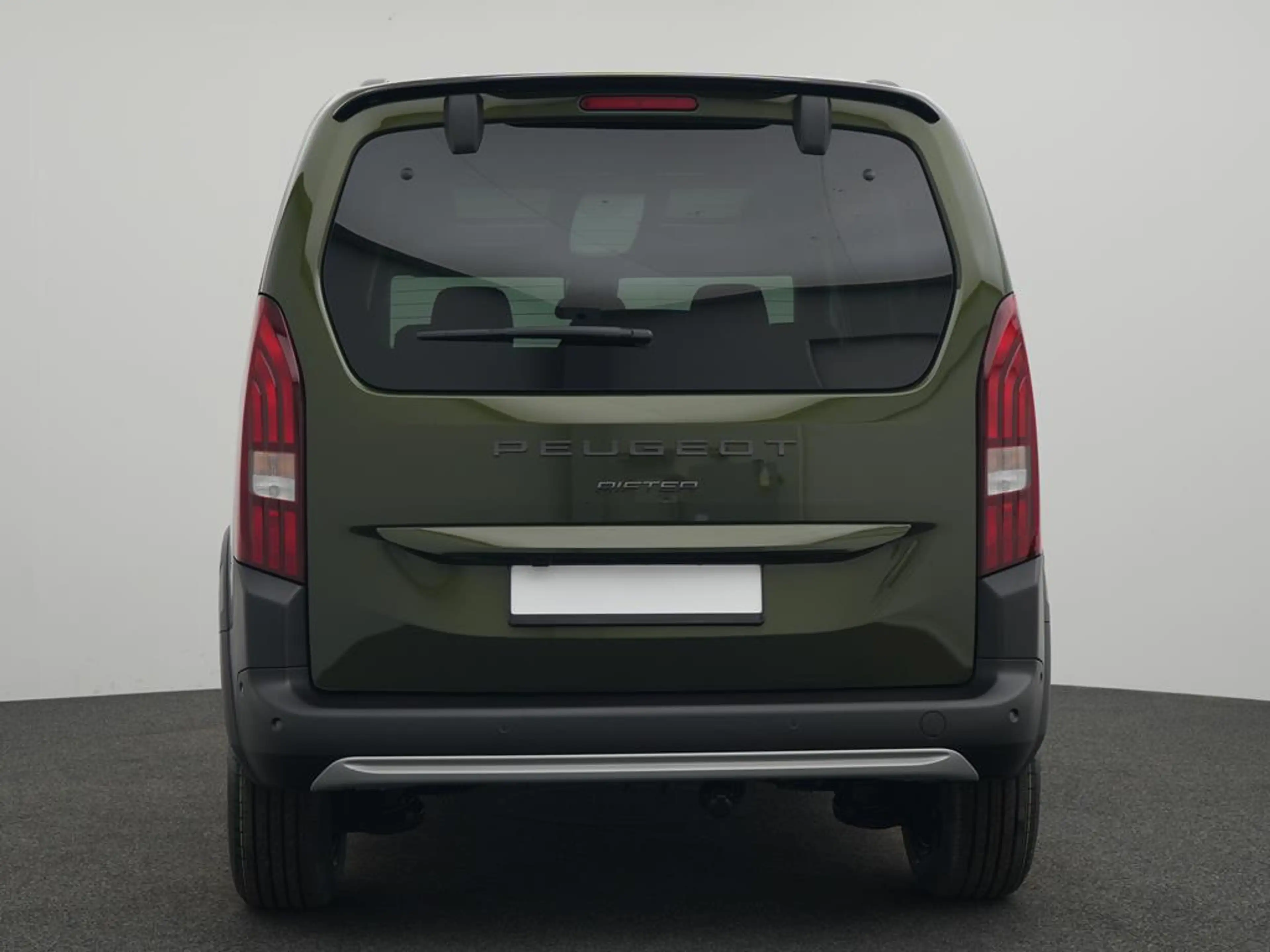 Peugeot Rifter L1 GT Diesel 130 EAT8 — photo 3