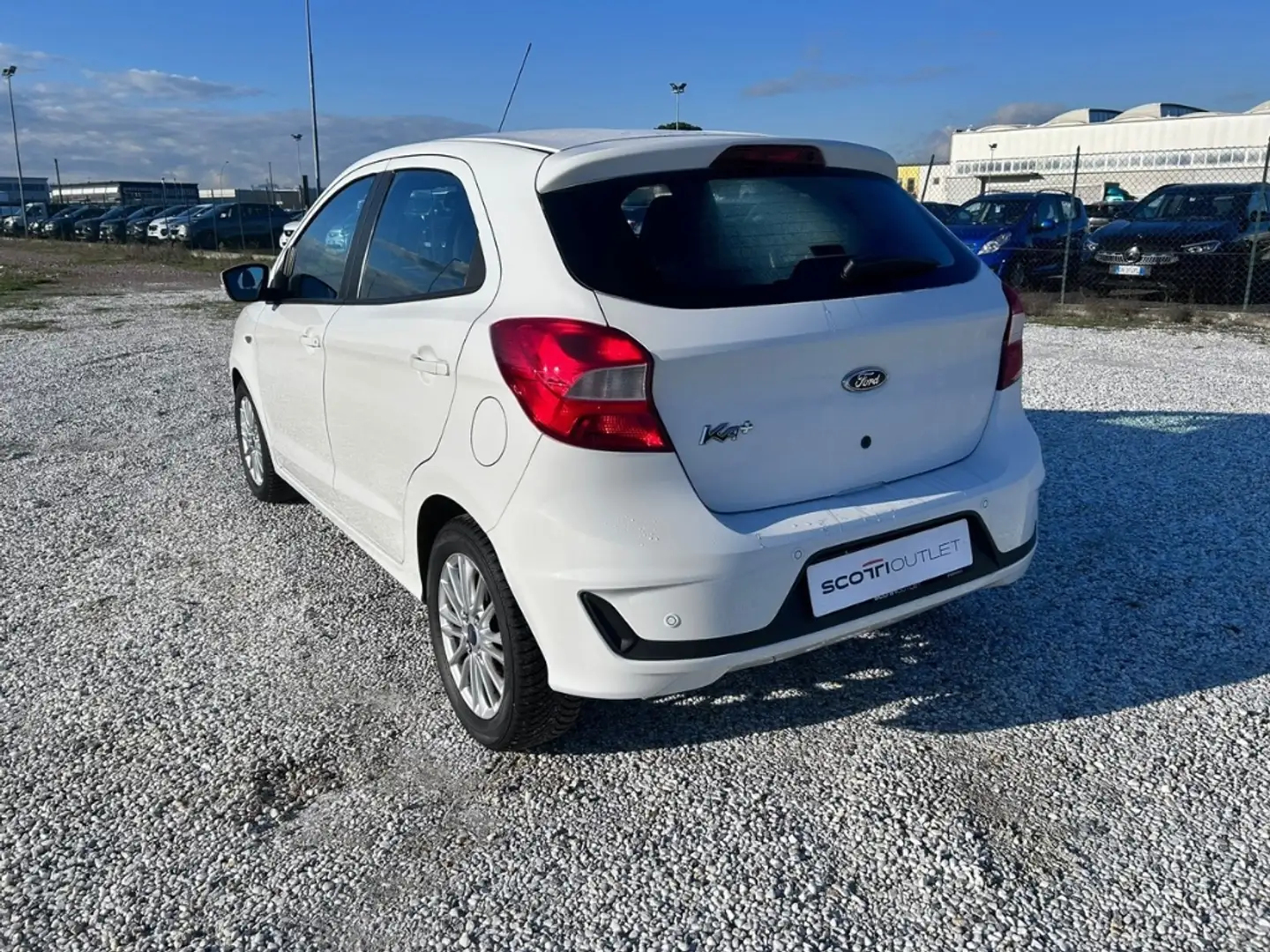 Ford Ka/Ka+ Plus 1.2  Ultimate Blanc - 2
