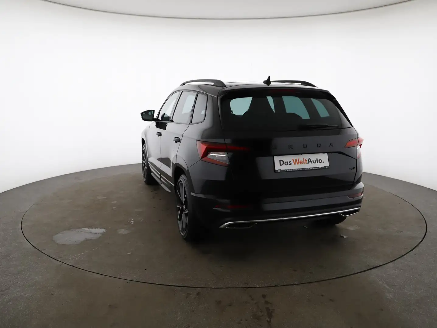 Skoda Karoq 4x4 SPORTLINE TSI DSG Schwarz - 2