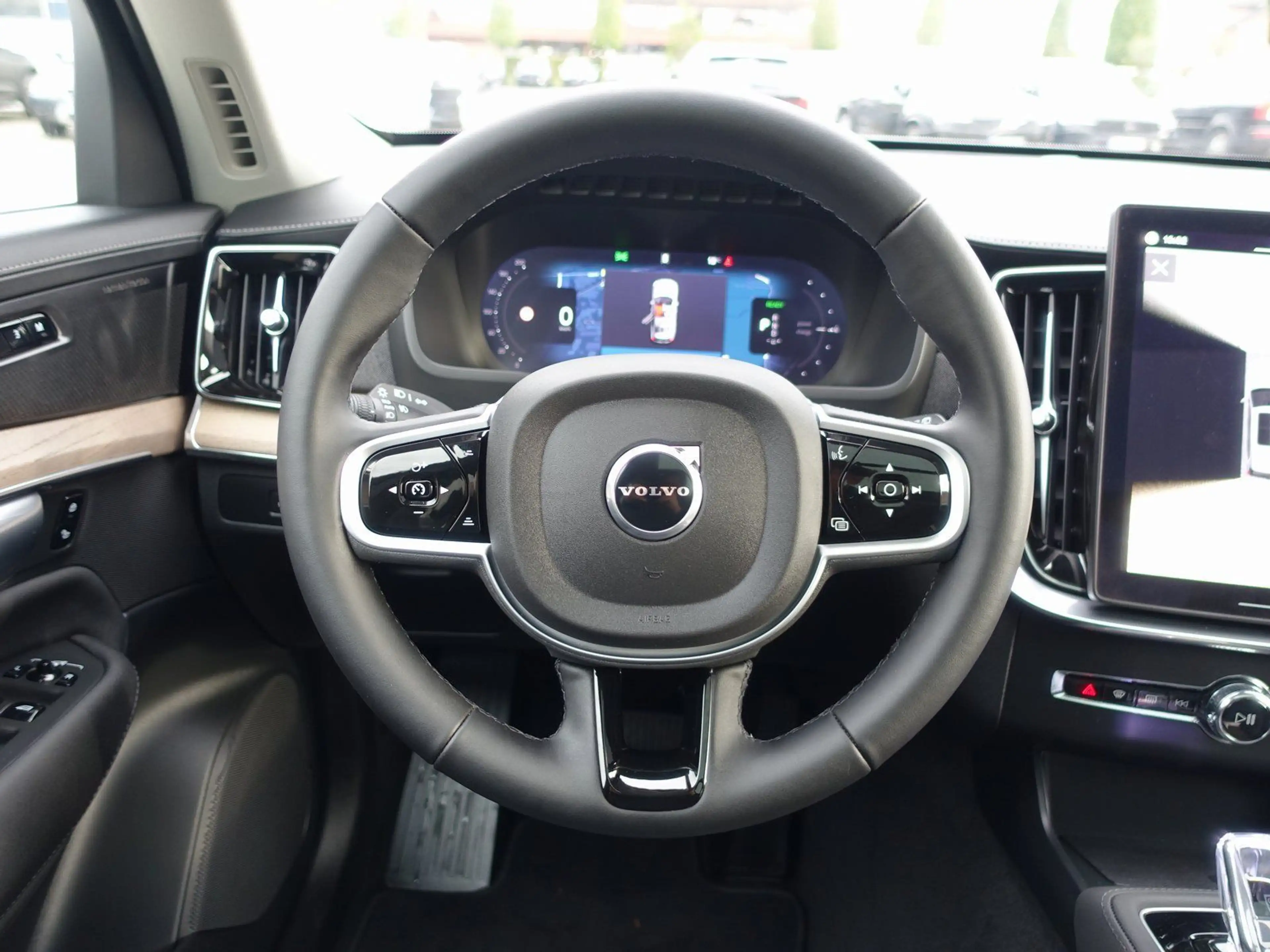 Volvo XC90 Plus T8 AWD Plug-in Hybrid/AHK/Pano/H&K — photo 13