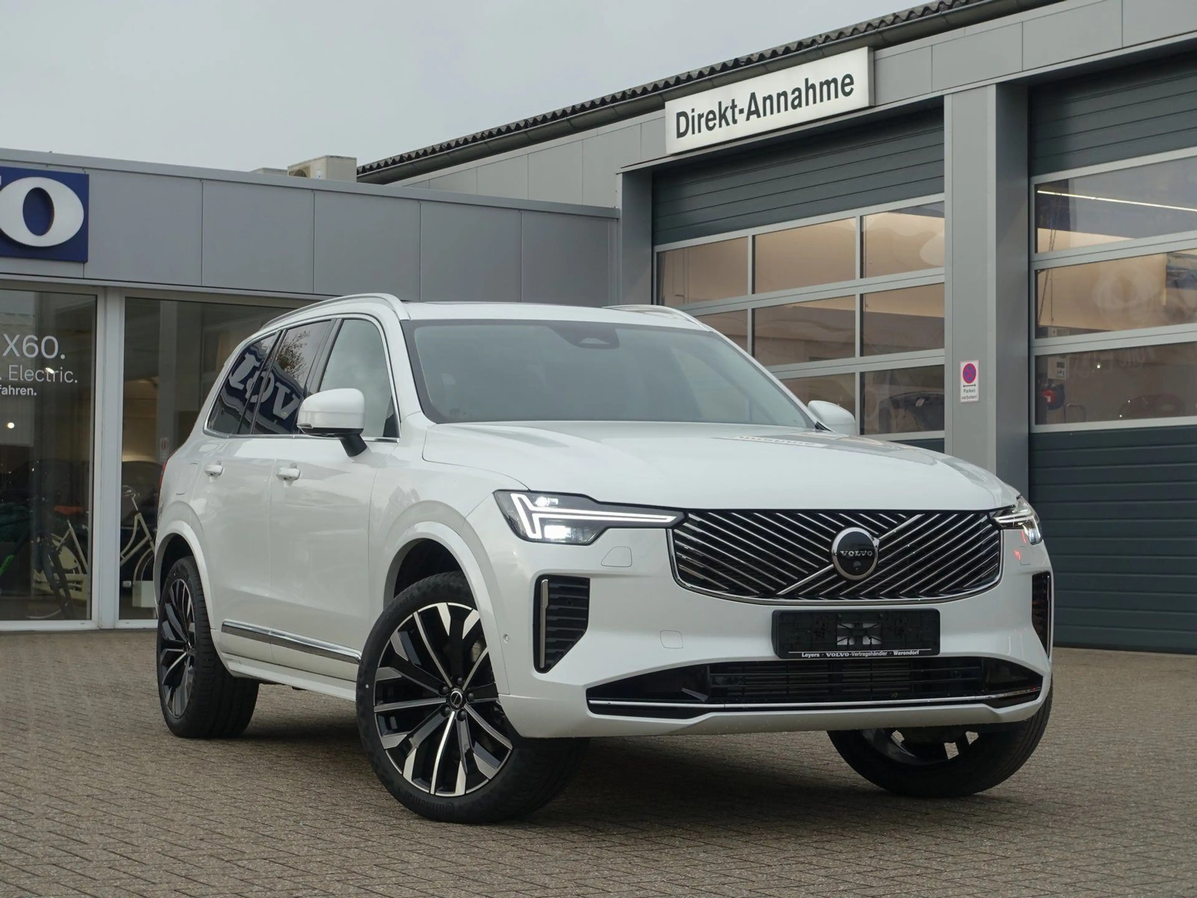 Volvo XC90 Plus T8 AWD Plug-in Hybrid/AHK/Pano/H&K — photo 3