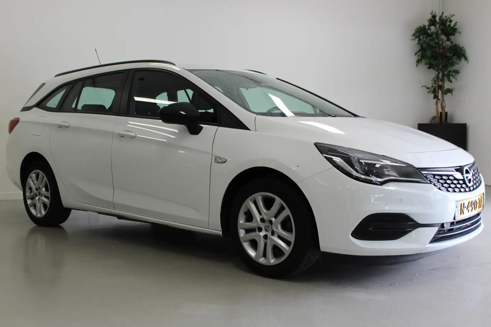 Opel Astra Sports Tourer 1.4 Edition | PDC-V/A | AIRCO | DAB- Blanc - 2