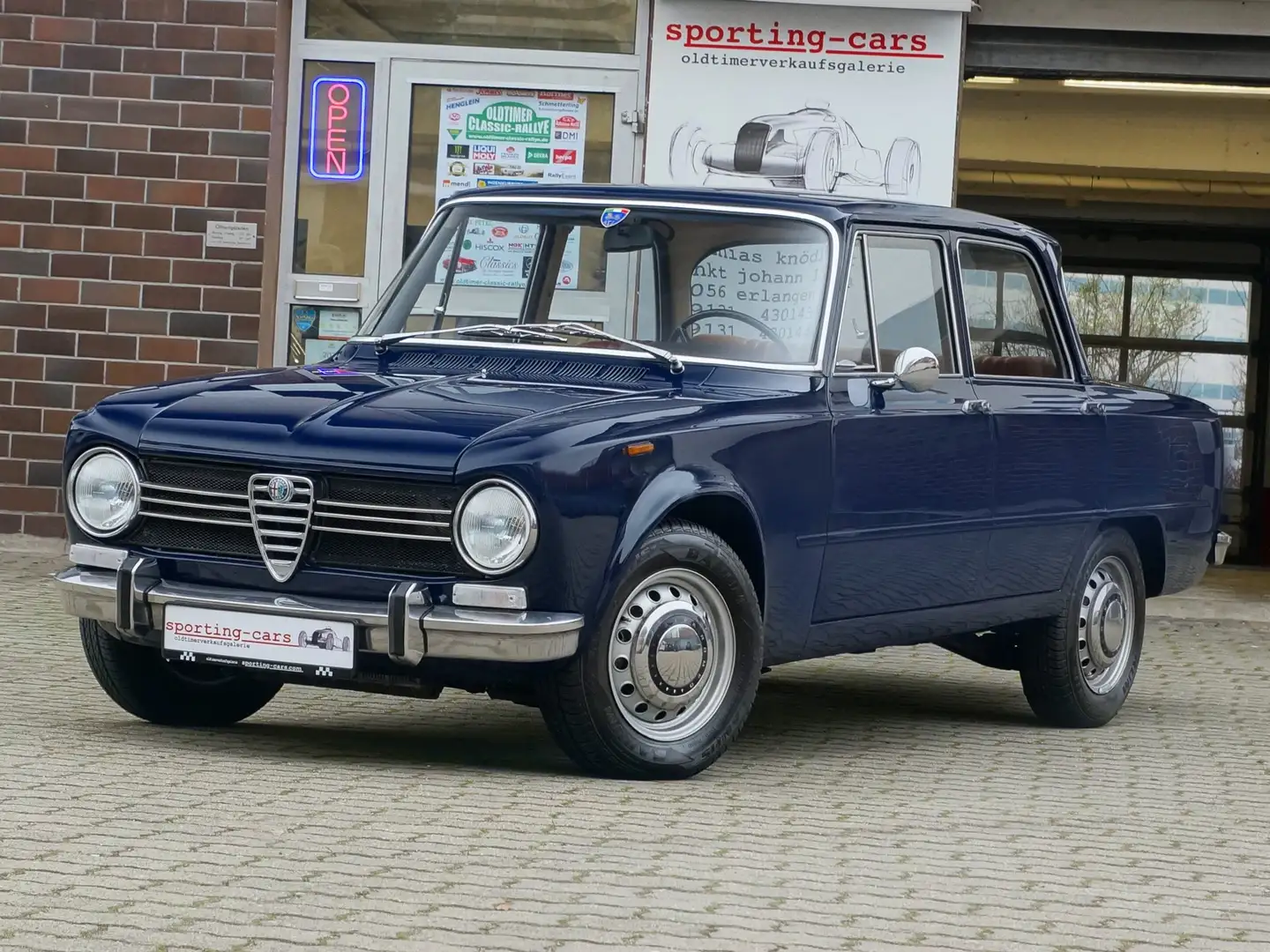 Alfa Romeo Giulia 1300 TI in super Zustand! Albastru - 1