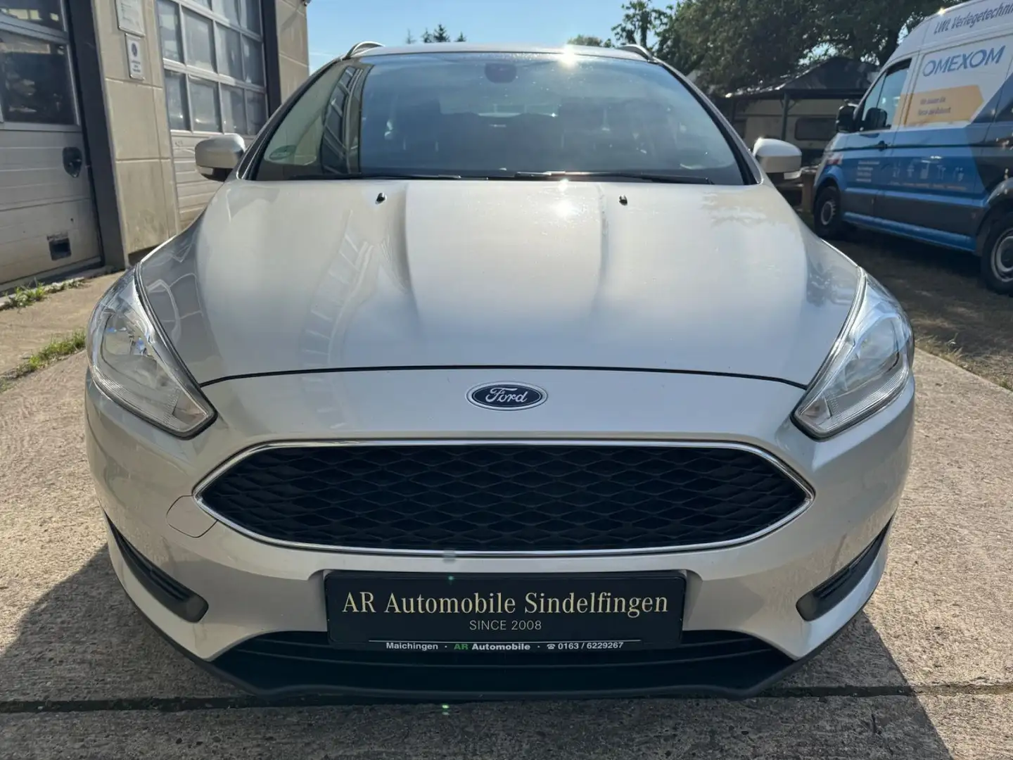 Ford Focus Turnier Business*1.HAND*NAVI*PDC* Plateado - 2