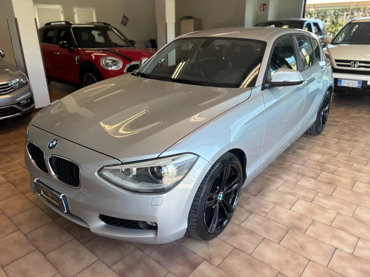 BMW 118 d 5p Business*NEOPATENTATI Grigio - 1