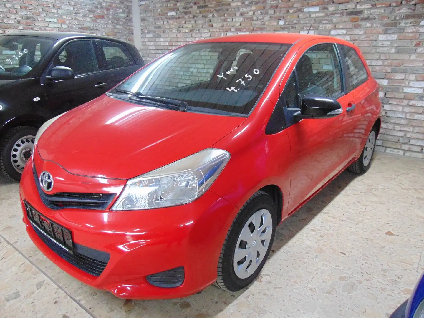Toyota Yaris 1,0-l-Dual-VVT-i Cool - 1