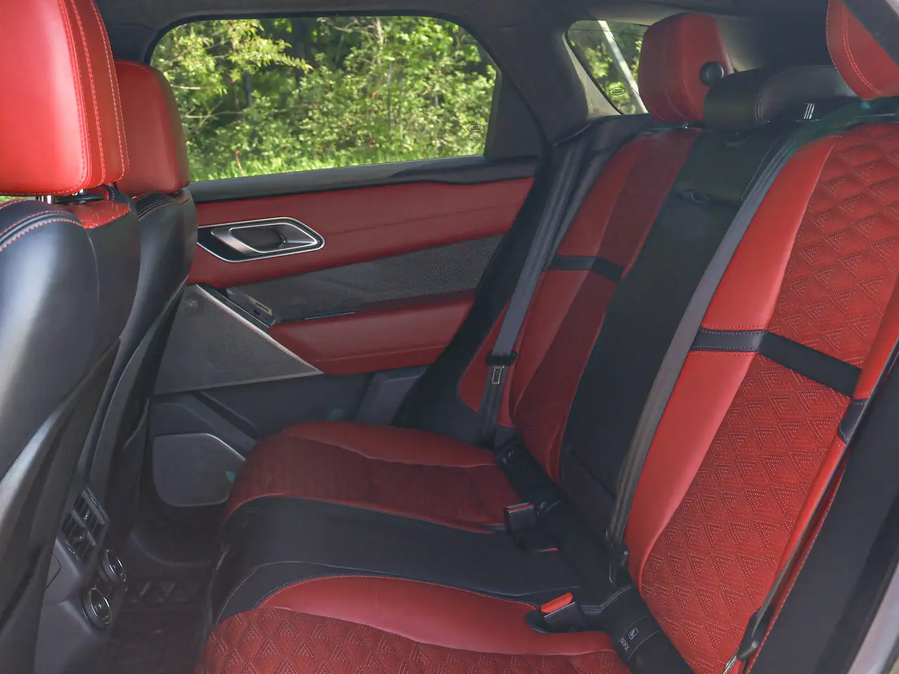 Land Rover Range Rover Velar снимка Land Rover Range Rover Velar