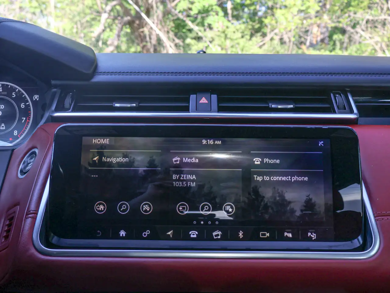 Land Rover Range Rover Velar снимка Land Rover Range Rover Velar