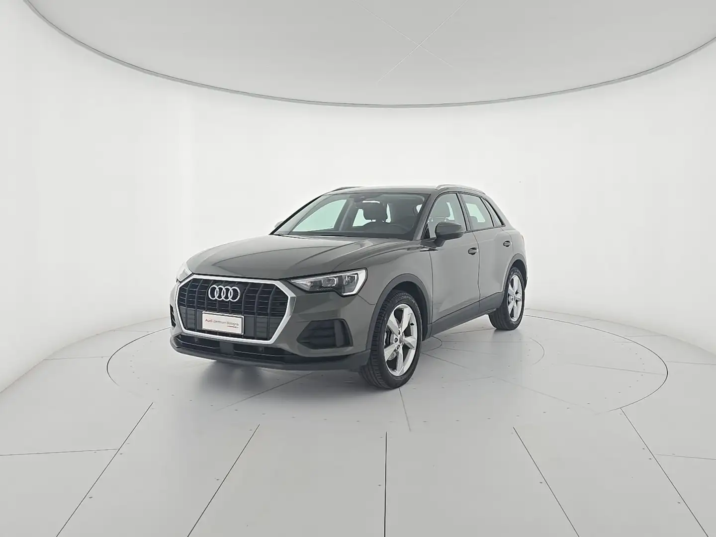 Audi Q3 Q3 35 TFSI Business Gris - 1