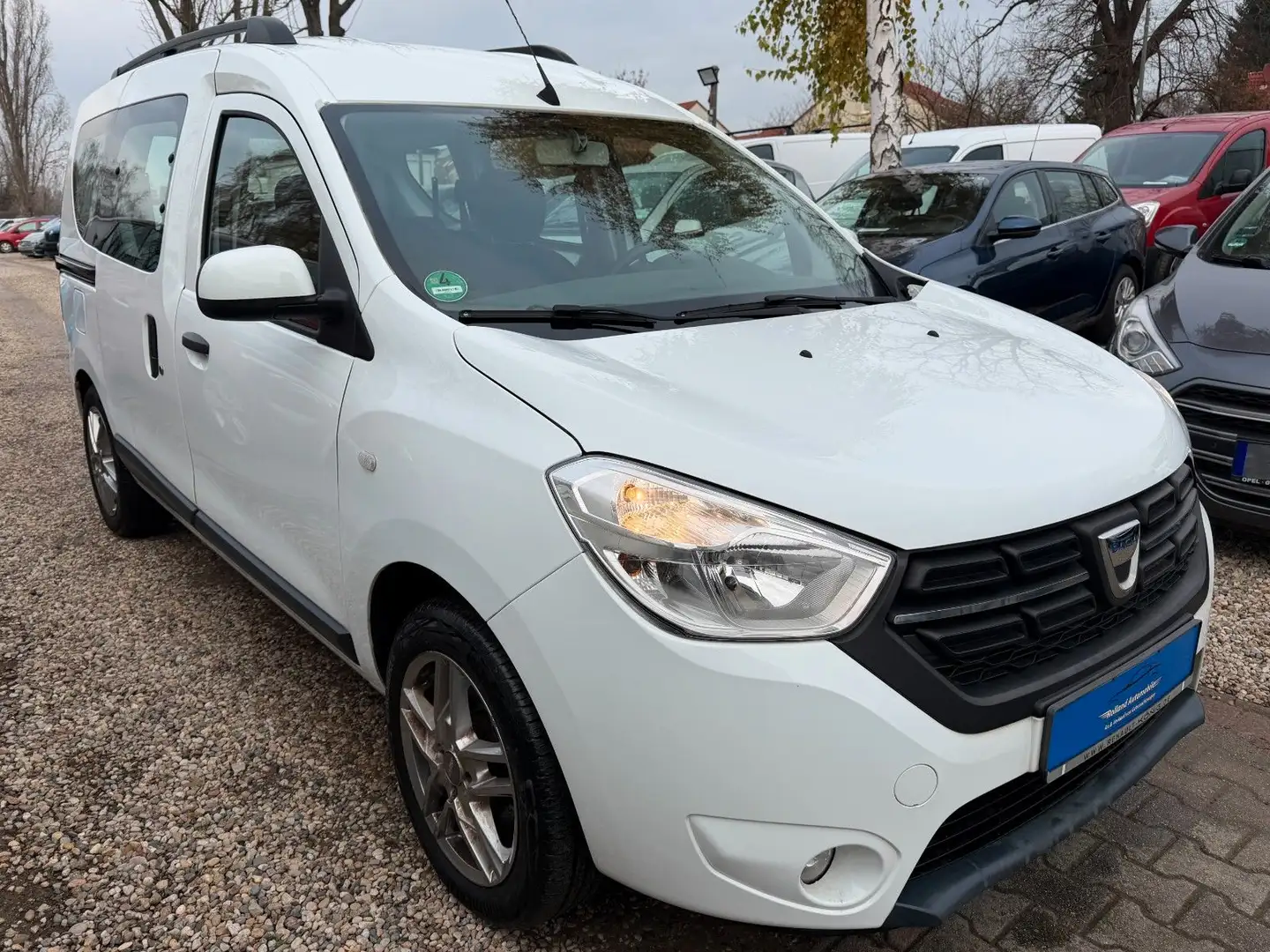 Dacia Dokker Comfort*2.HD*Klima*SHZ*Navi*PDC*TÜV NEU Blanc - 2