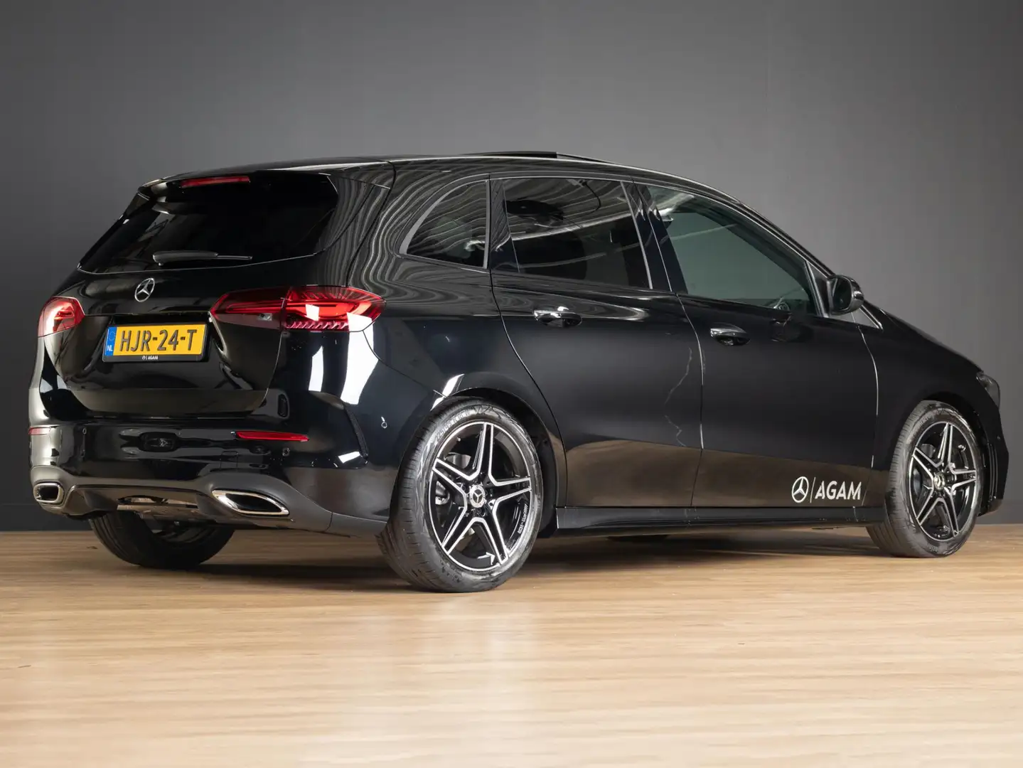 Mercedes-Benz B 180 Star Edition Limited Panorama dak Noir - 2