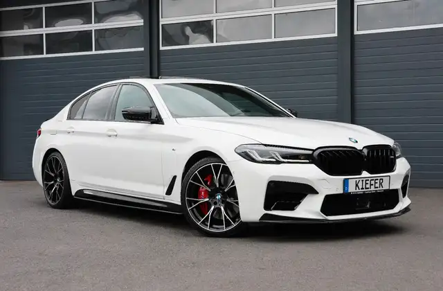 BMW 550 i xDrive/360°/H&K/4xSHZ/LHZ/CarPlay/TOTW/R20