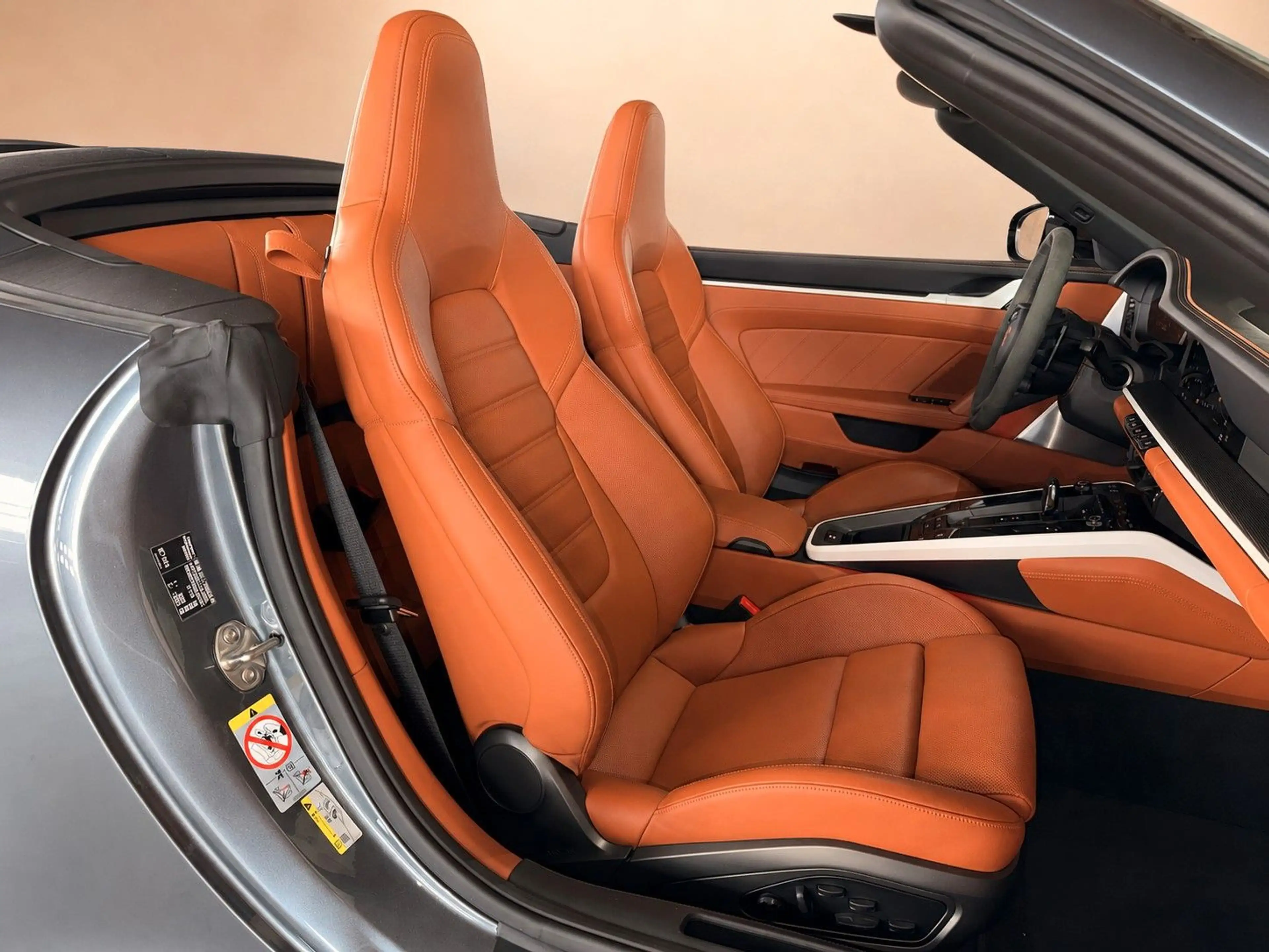 Porsche 992 Carrera 4 GTS Cabrio Burmester Chrono Design — photo 14