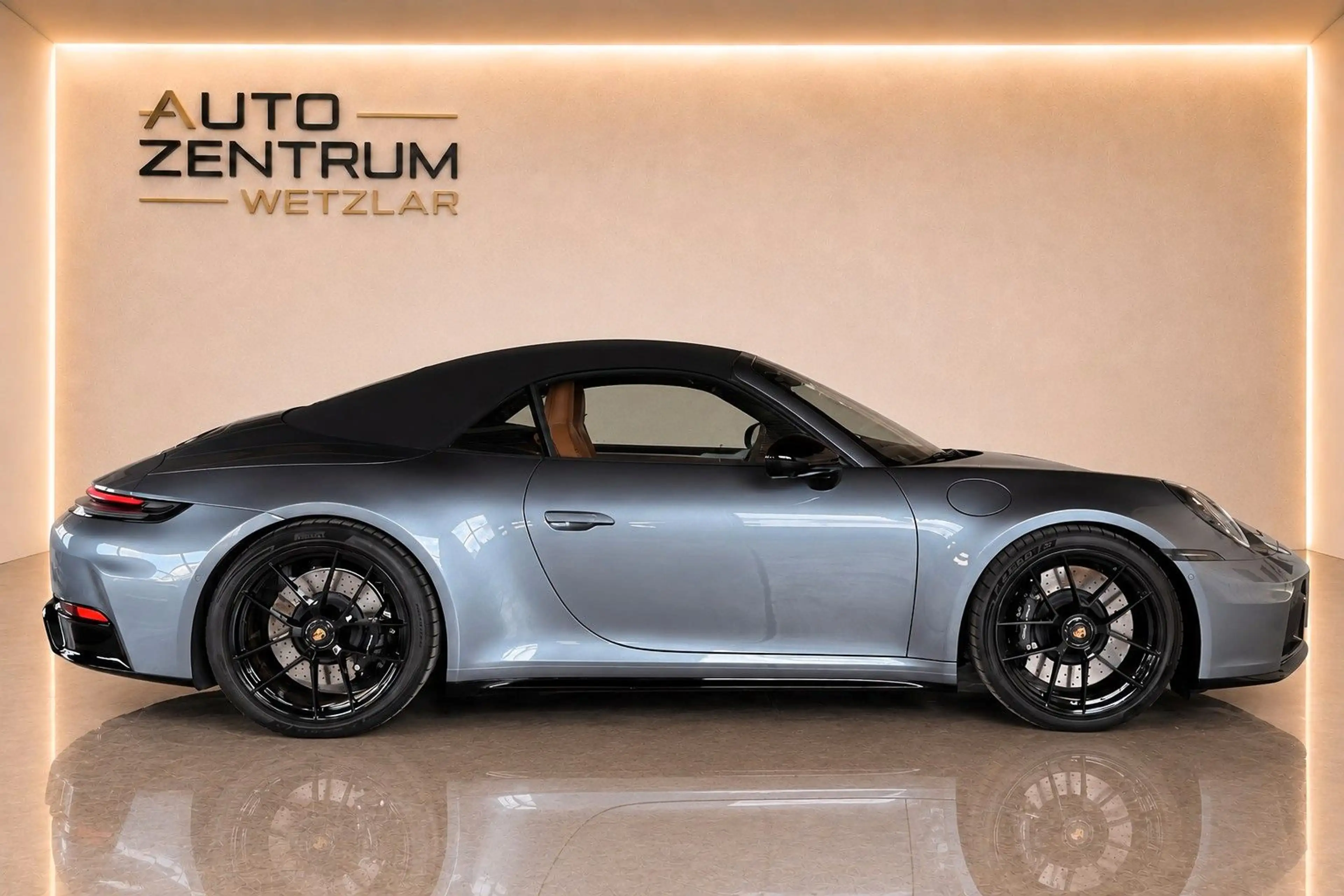 Porsche 992 Carrera 4 GTS Cabrio Burmester Chrono Design — photo 5