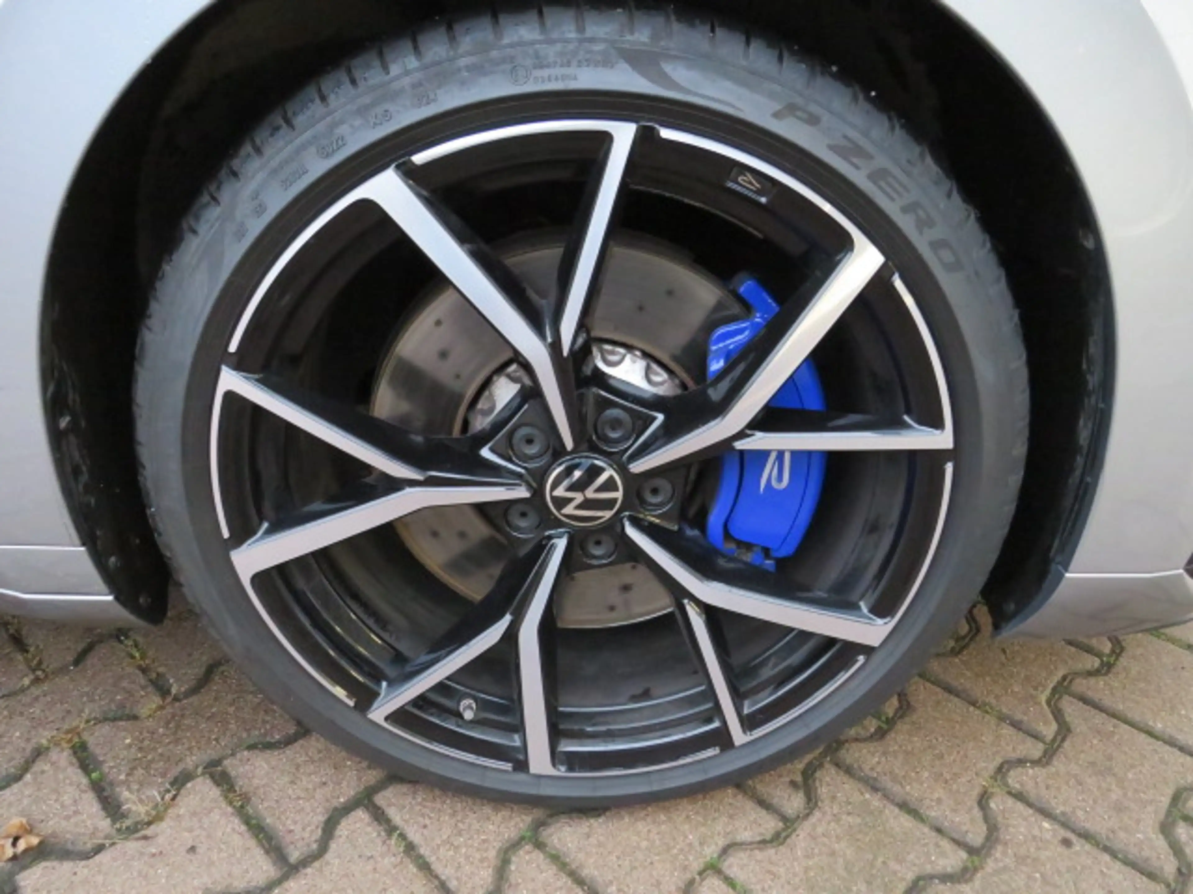 Volkswagen Arteon R 4Motion / IQ.Light / AHK — photo 13
