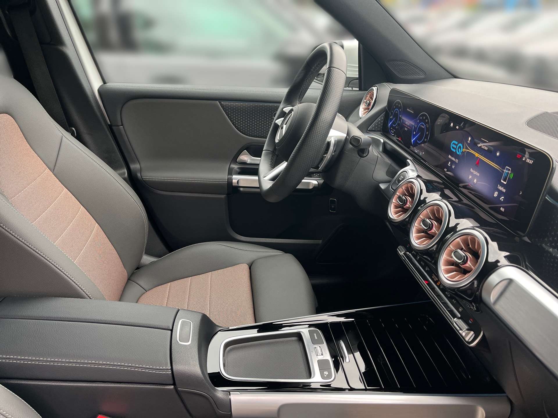 Mercedes-Benz EQB