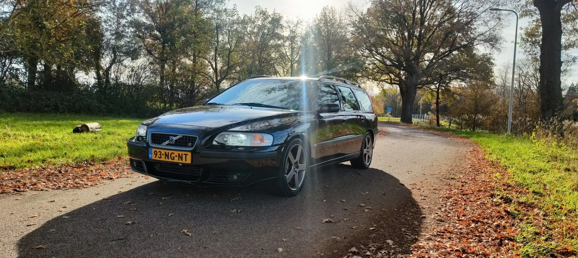 Volvo V70 2.5t AWD R atacama Zwart - 2