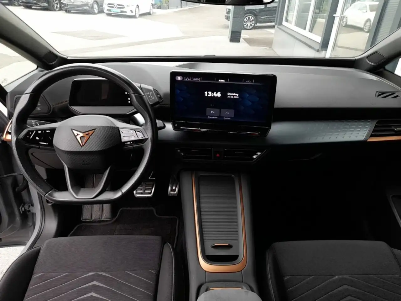 Cupra Born 58/62 kWh *19 ZOLL / VOLL-LED / VIRTUELL / NAVI / KEYLESS / WINTERPAKET*, миниатюра 4