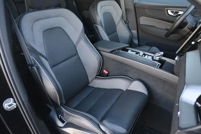 Volvo XC60 view 14