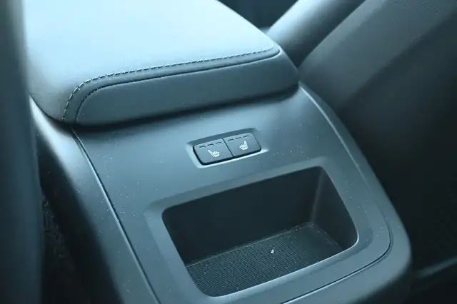 Volvo XC60 view 24