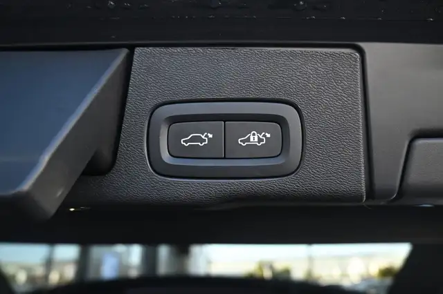Volvo XC60 view 17