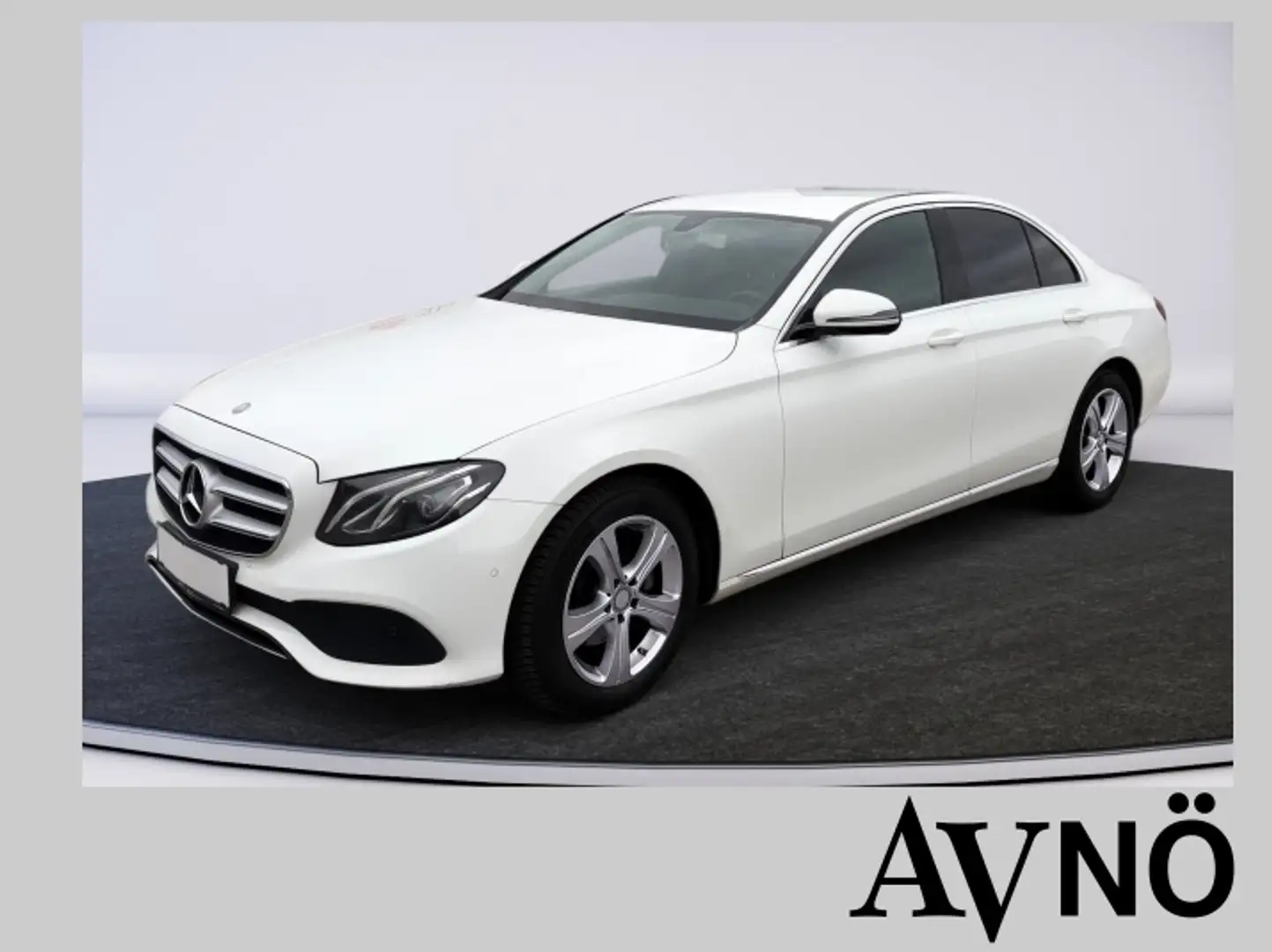 Mercedes-Benz E 220 d Limousine Blanc - 1