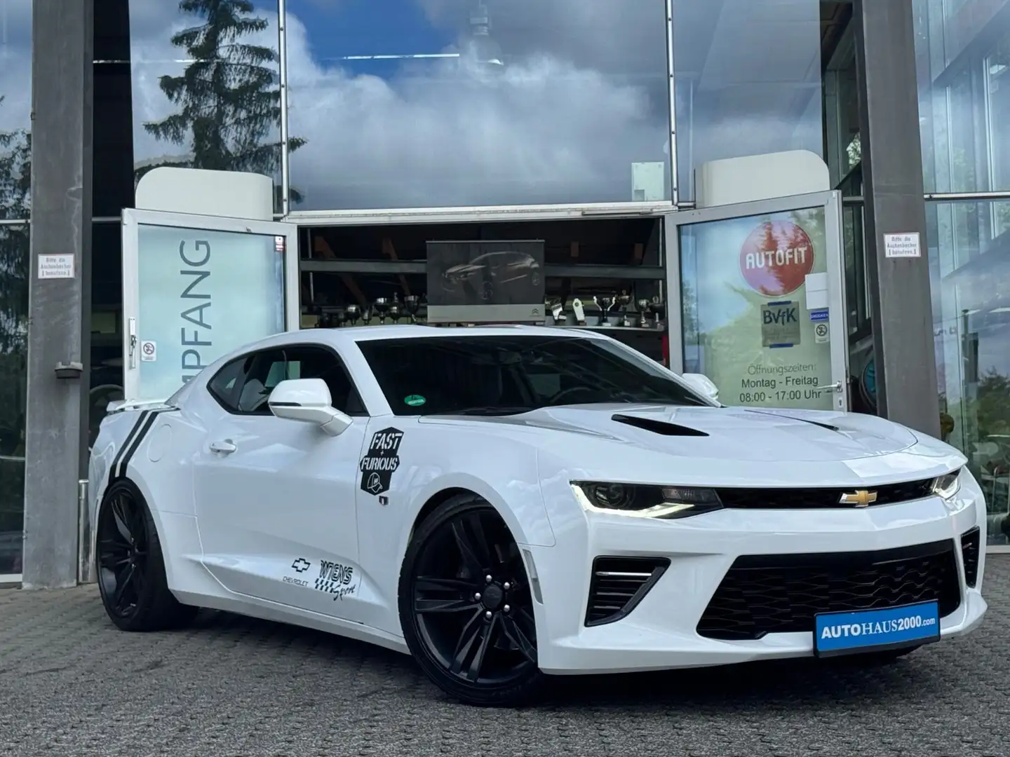 Chevrolet Camaro Coupé 6,2 V8/SBL/1.VB/DEUTSCH/MAGNETIC/HU Weiß - 2