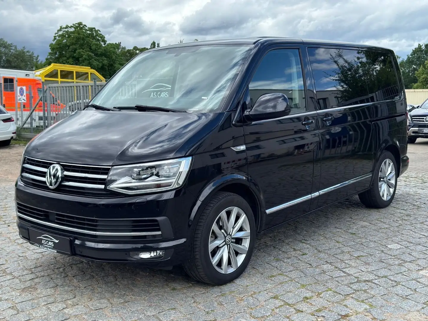 Volkswagen T6 Multivan Highline*Leder*LED*AHK*Elektr Schieb Schwarz - 2